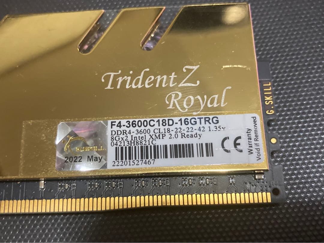 メモリー G.SKILLTrident Z  DDR4 3600MHz 16GB