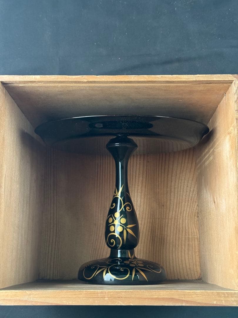 木製　時代　漆器　黒塗　高杯型　菓子器　梨地 松蒔絵　高月　共箱