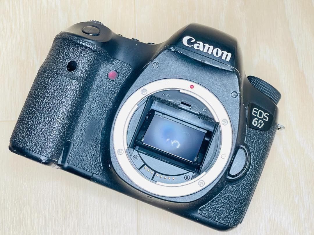 フルサイズ一眼❗Canon EOS 6D本体、EF35-105レンズ　付属品多数