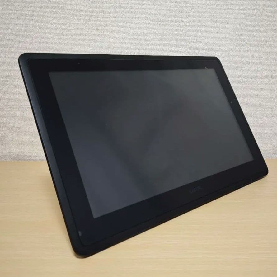 液タブ・ペンタブ Wacom Cintiq 22 DTK2260K0D