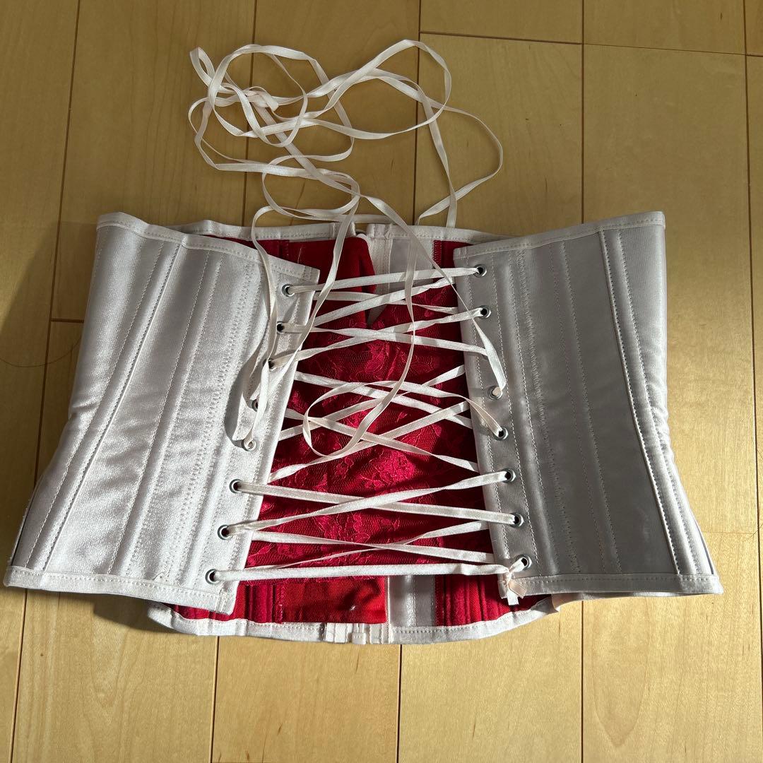 元鈴木さんコルセット