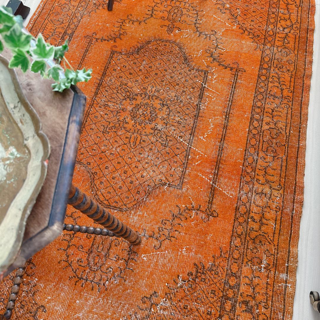 トルコヴィンテージラグ A75 オレンジ オーバーダイラグ