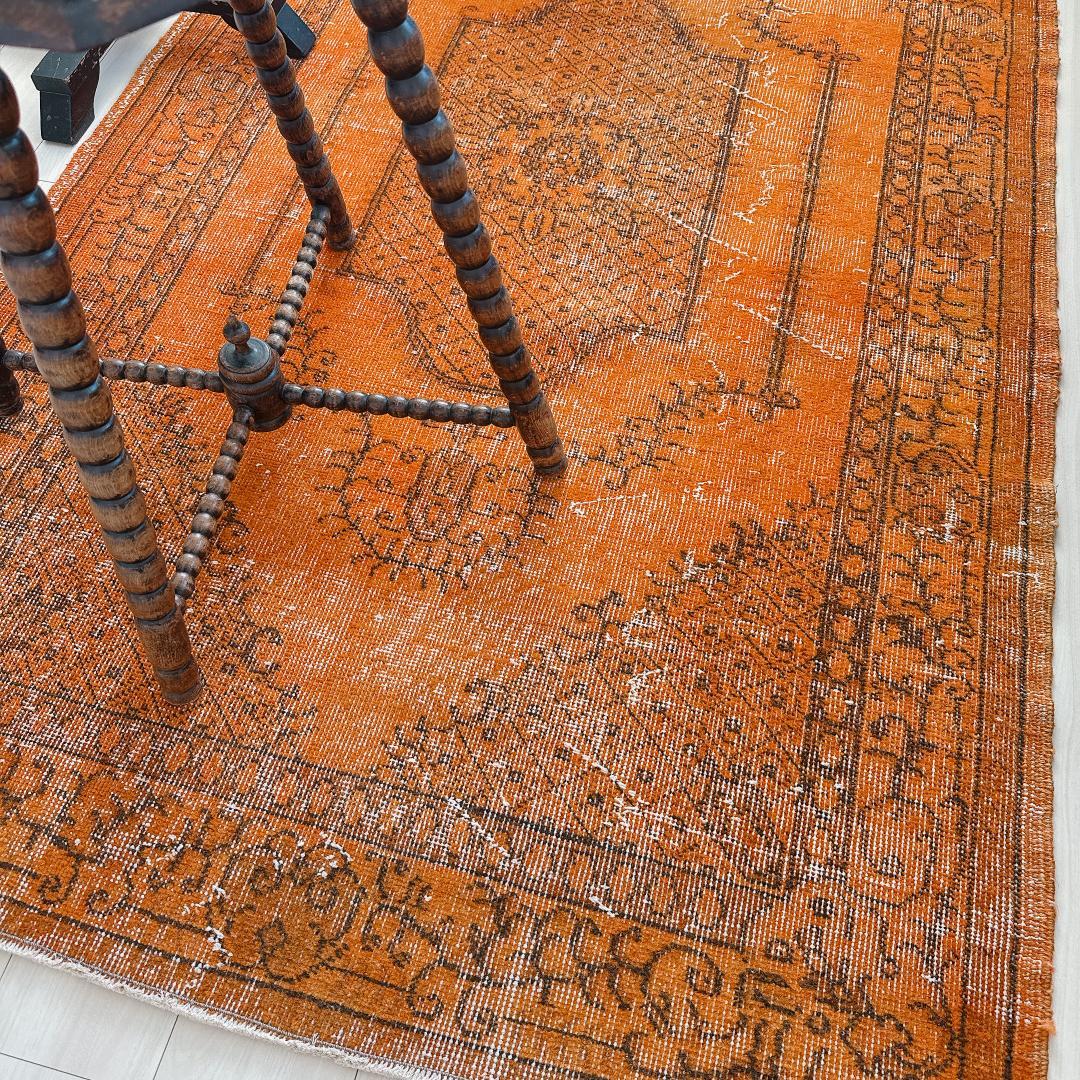 トルコヴィンテージラグ A75 オレンジ オーバーダイラグ