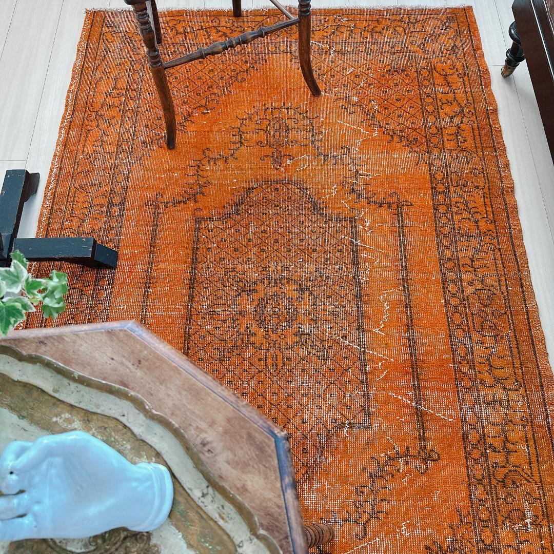 トルコヴィンテージラグ A75 オレンジ オーバーダイラグ