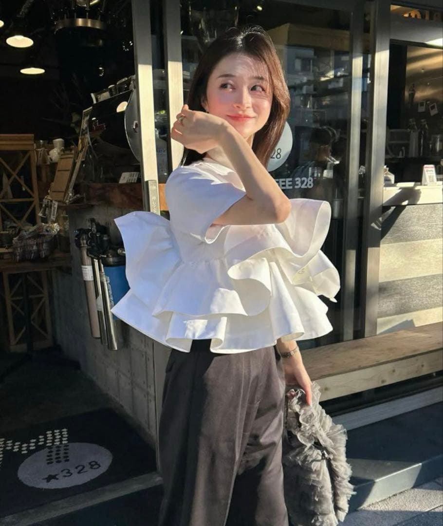 Bibiy. DIANA SLACKSブラック