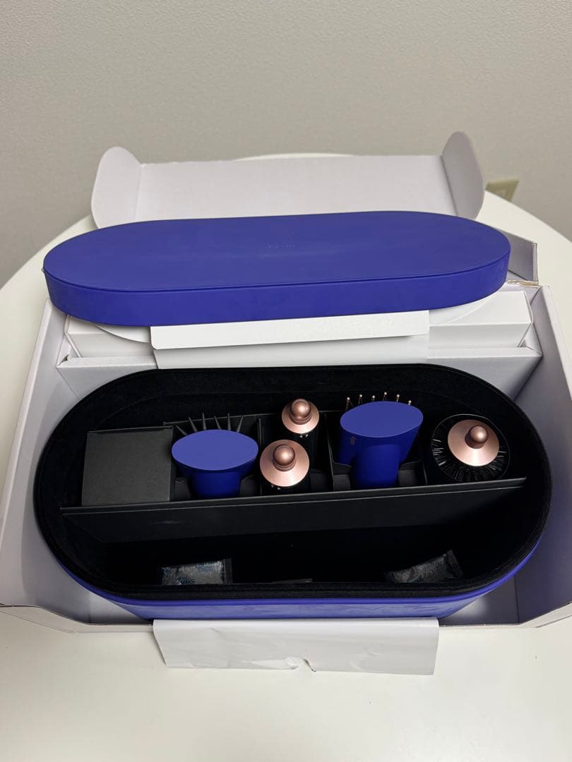 新品未使用　Dyson Airwrap アタッチメントセット（本体なし)