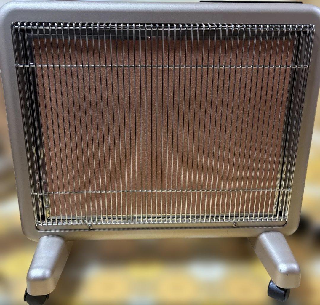 サンルミエ エクセラ7 遠赤外線暖房器　N700L-GR