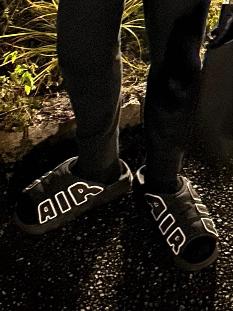 ☆美品☆NIKEナイキエアモアアップテンポスライドモアテンサンダル黒ブラック