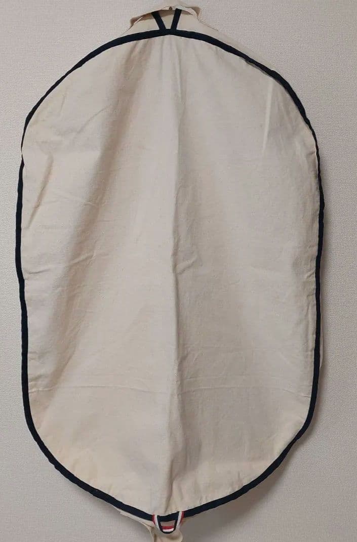 MONCLER　GAMMEBLEU 　ダウンベスト モンクレール　ガムブルー