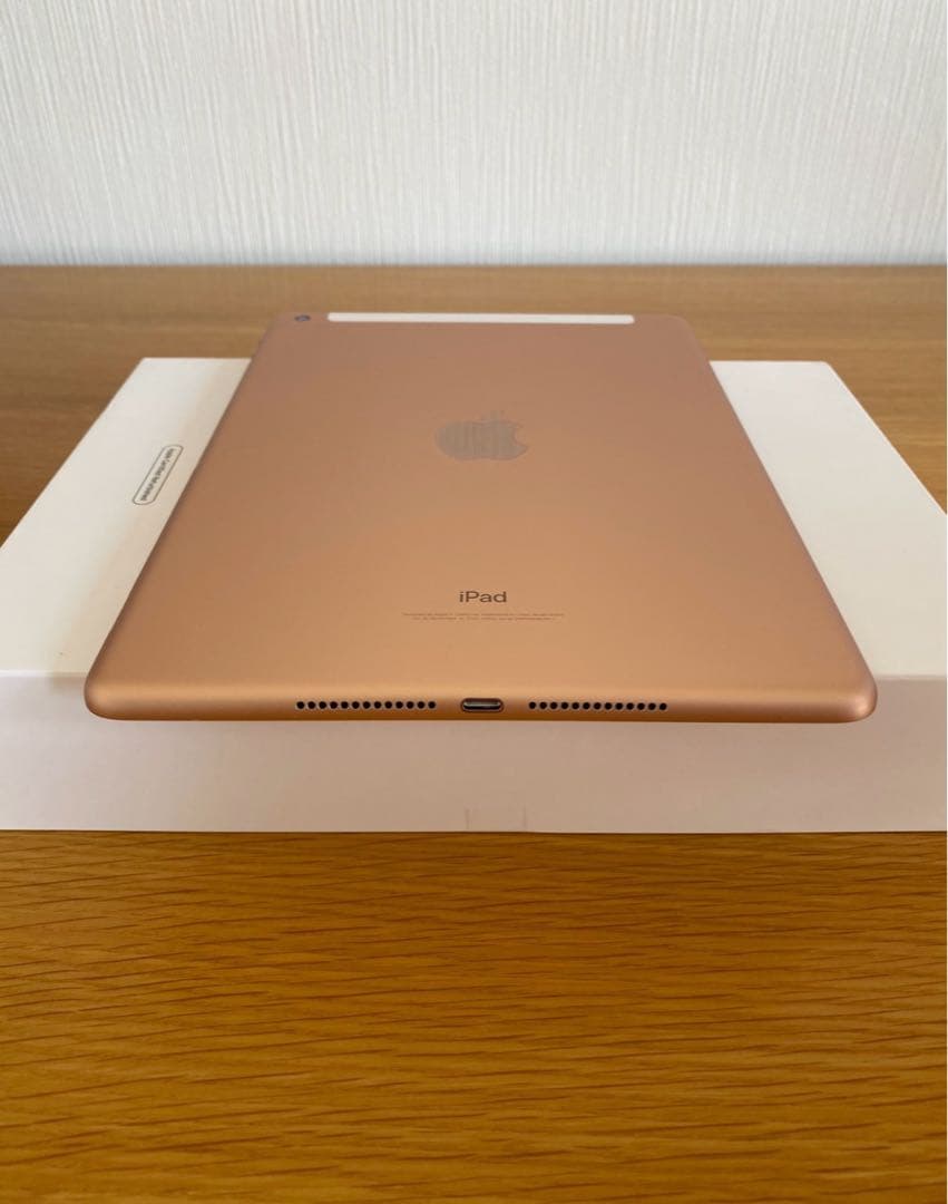 新品同様　iPad 第7世代　128GB ゴールド iPad 本体　付属品未使用