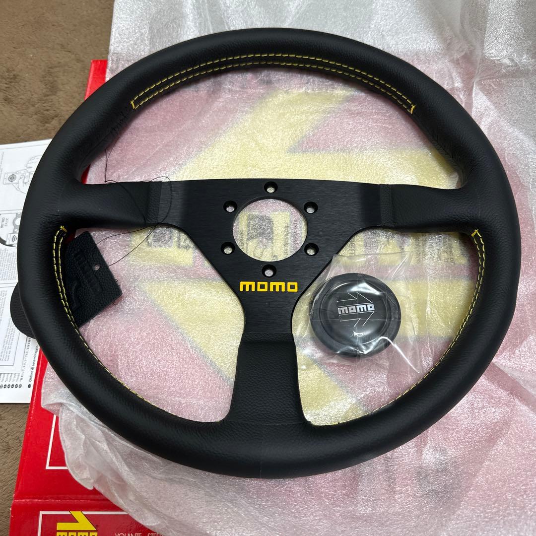 決算処分正規品　momo V-1 ヴェローチェ350mm ブラック新品未使用