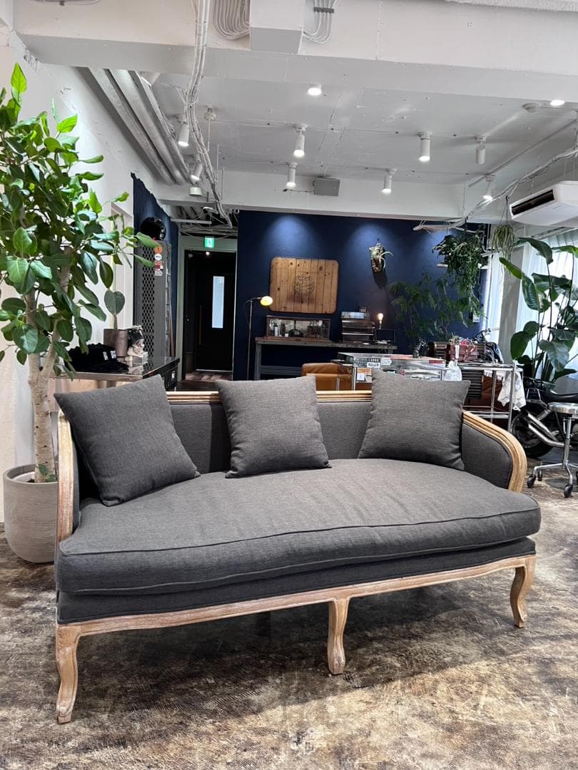 【値下げ】【SHARK ATTACK】ヴィンテージ 3人掛けソファ /ヨーロッパ