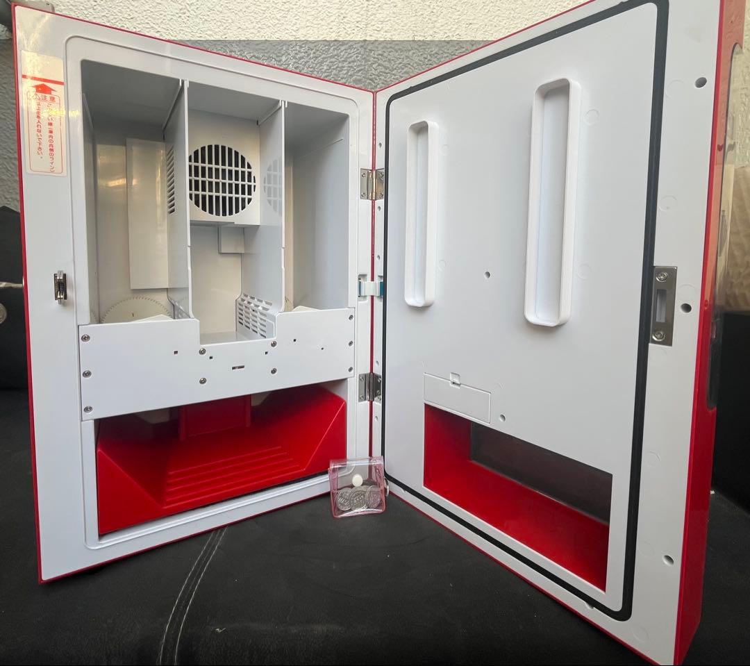 小型自動販売機