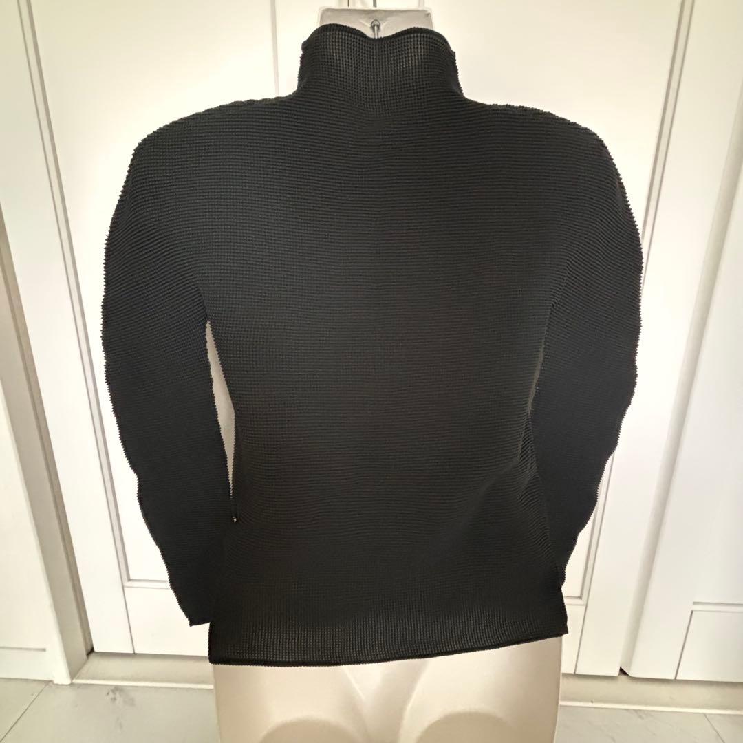 ＊タグ付き新品＊me by issey miyake 長袖カットソー 黒