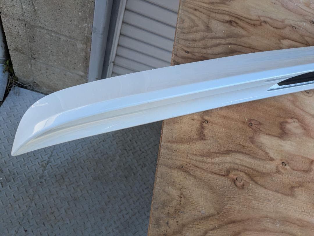 メルセデス ベンツ Vクラス W447　トランクスポイラー　リアウイング