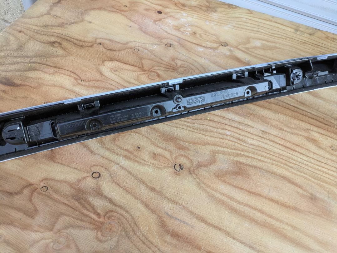 メルセデス ベンツ Vクラス W447　トランクスポイラー　リアウイング