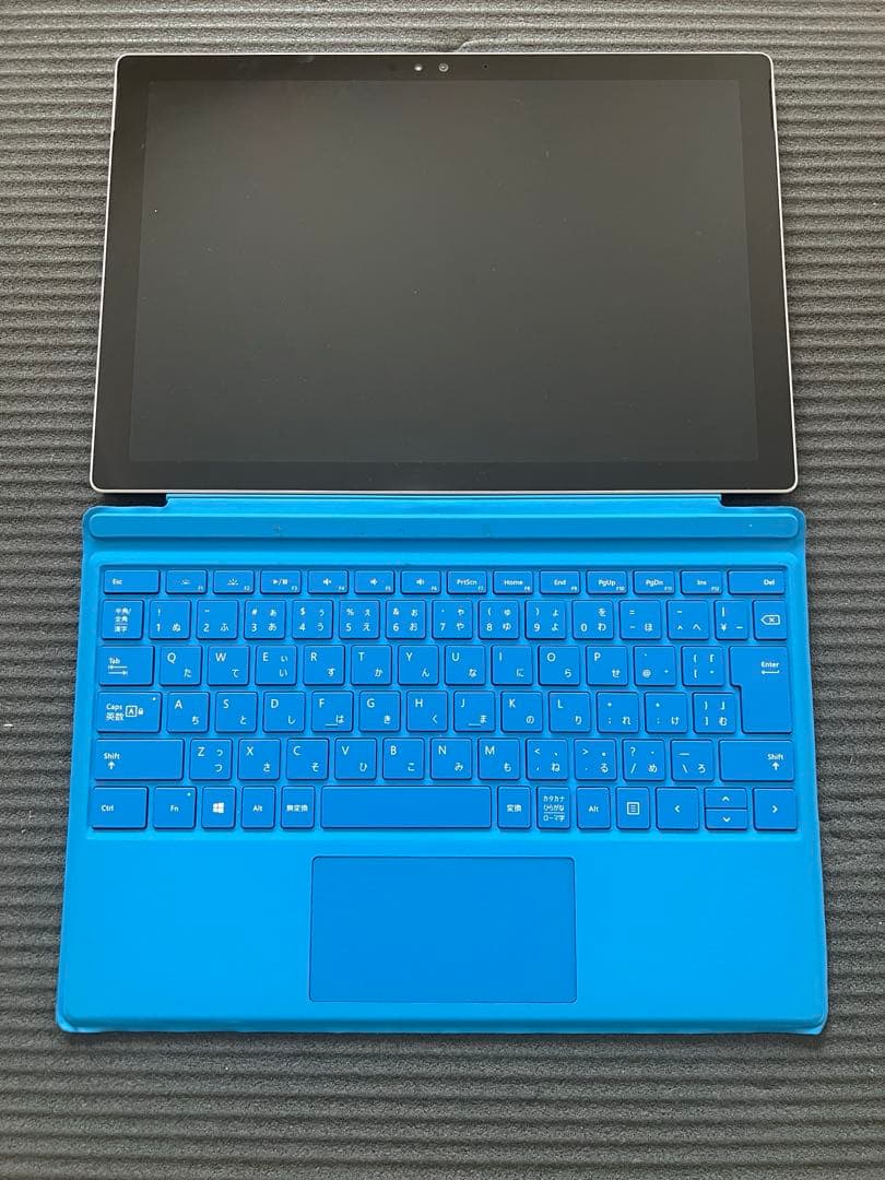 Microsoft Surface Pro 4 本体 + キーボードカバー