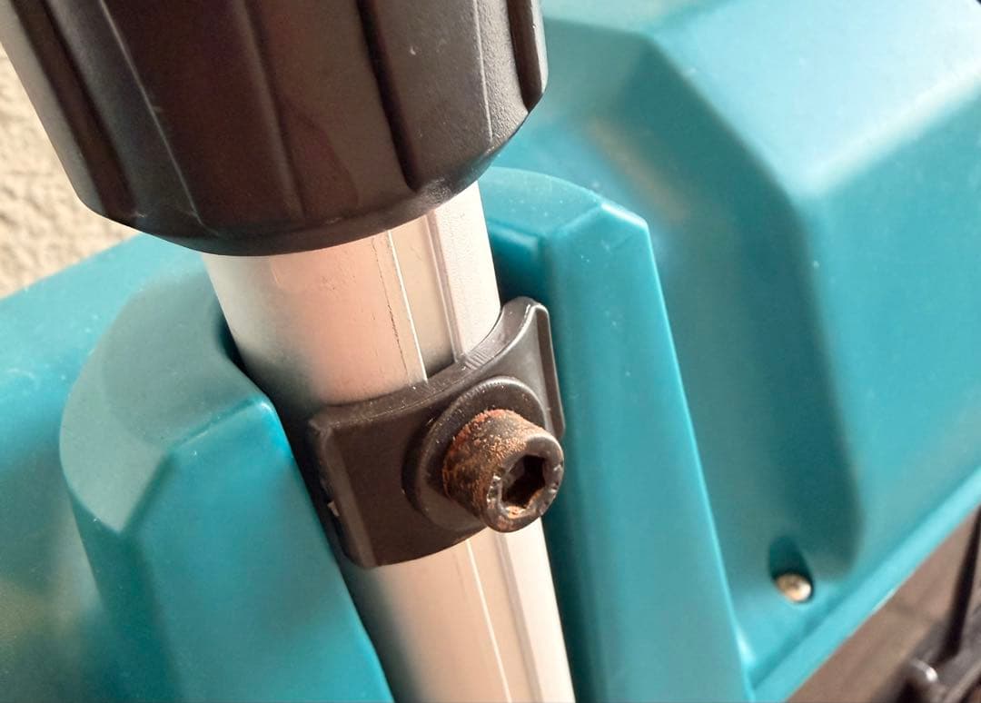 電動除雪機 2個のバッテリー付き