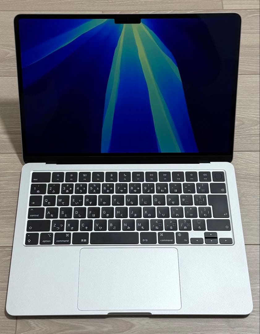 M2 MacBook Air（2022年モデル）シルバー