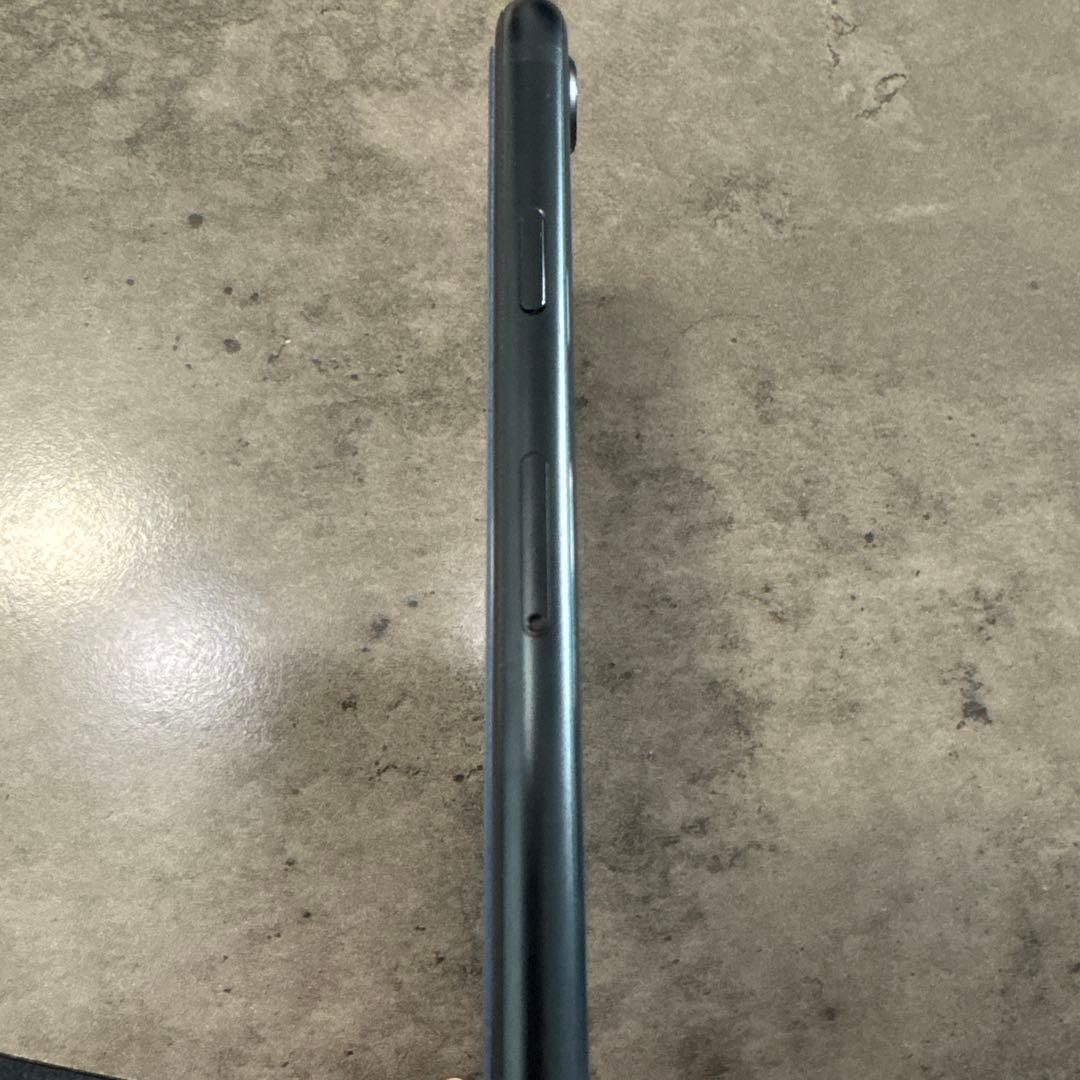 iPhone SE 第3世代（SE3）128GB ミッドナイト本体 初期化済み