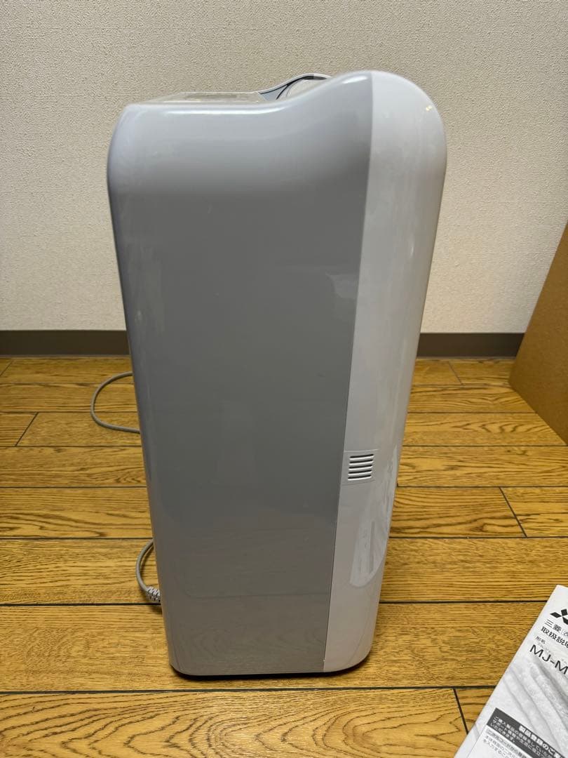 2022年製 三菱 ムーブアイ 衣類乾燥除湿機 SARARI サラリM120TX