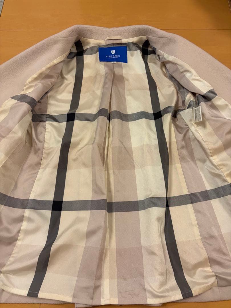 ブルーレーベルクレストブリッジエクリュピーコート