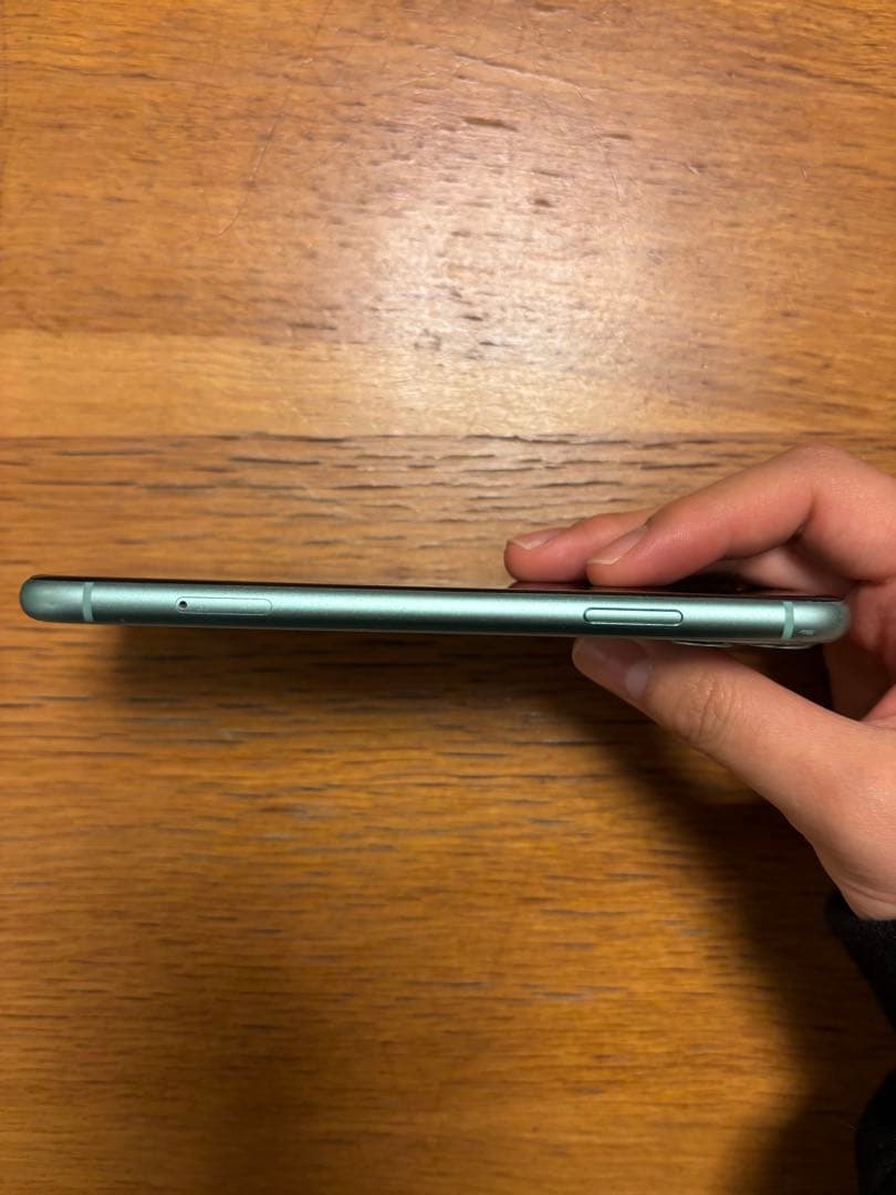 Apple iPhone 11 グリーン 本体