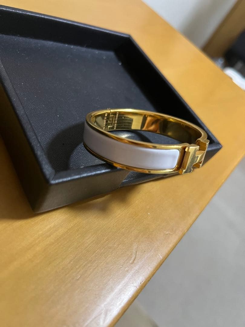 HERMES エルメス ブレスレット バングル \"クリック アッシュ　白ゴールド