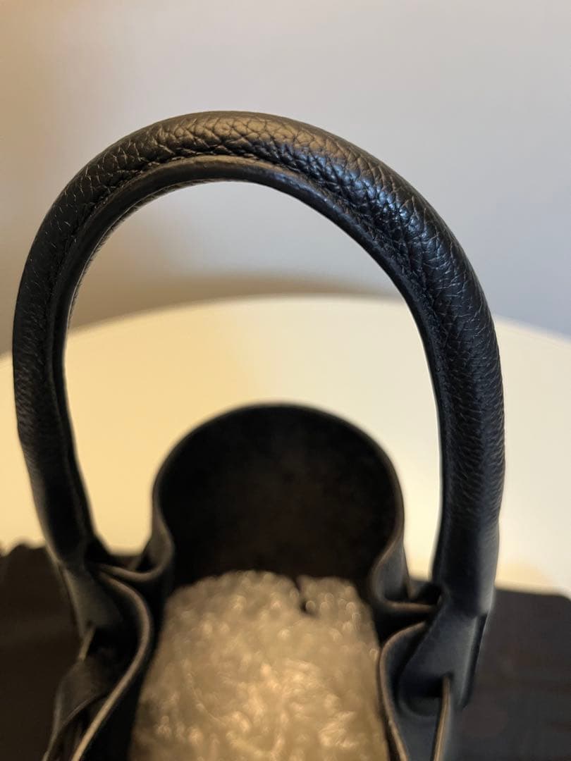 美品✨✨ セリーヌ　ナノレザー ビッグバケットバッグ サッチェルバッグ　ブラック