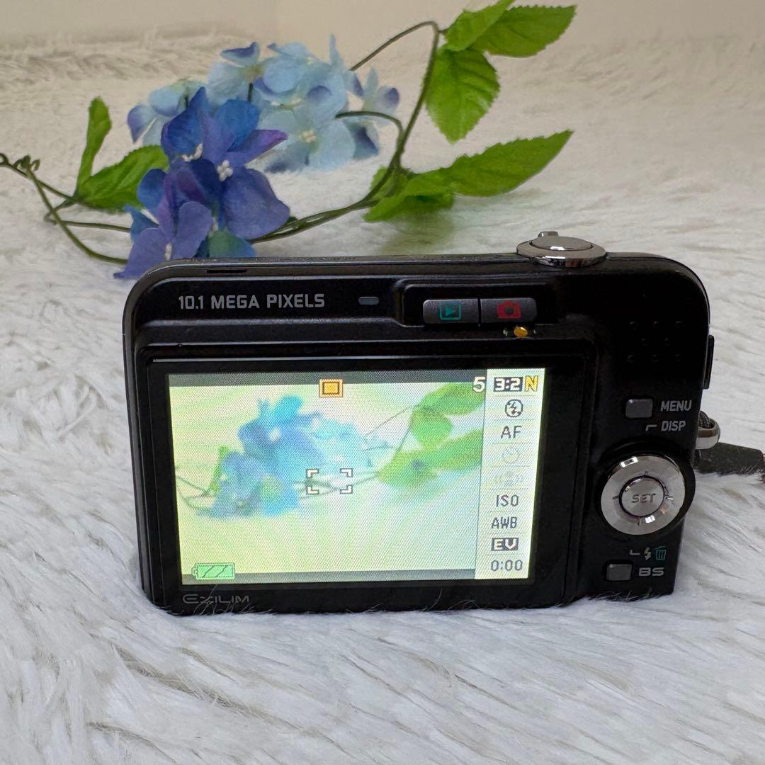 CASIO カメラ　エクシリム　EX-Z1050 充電器　箱 コンデジ　動作品