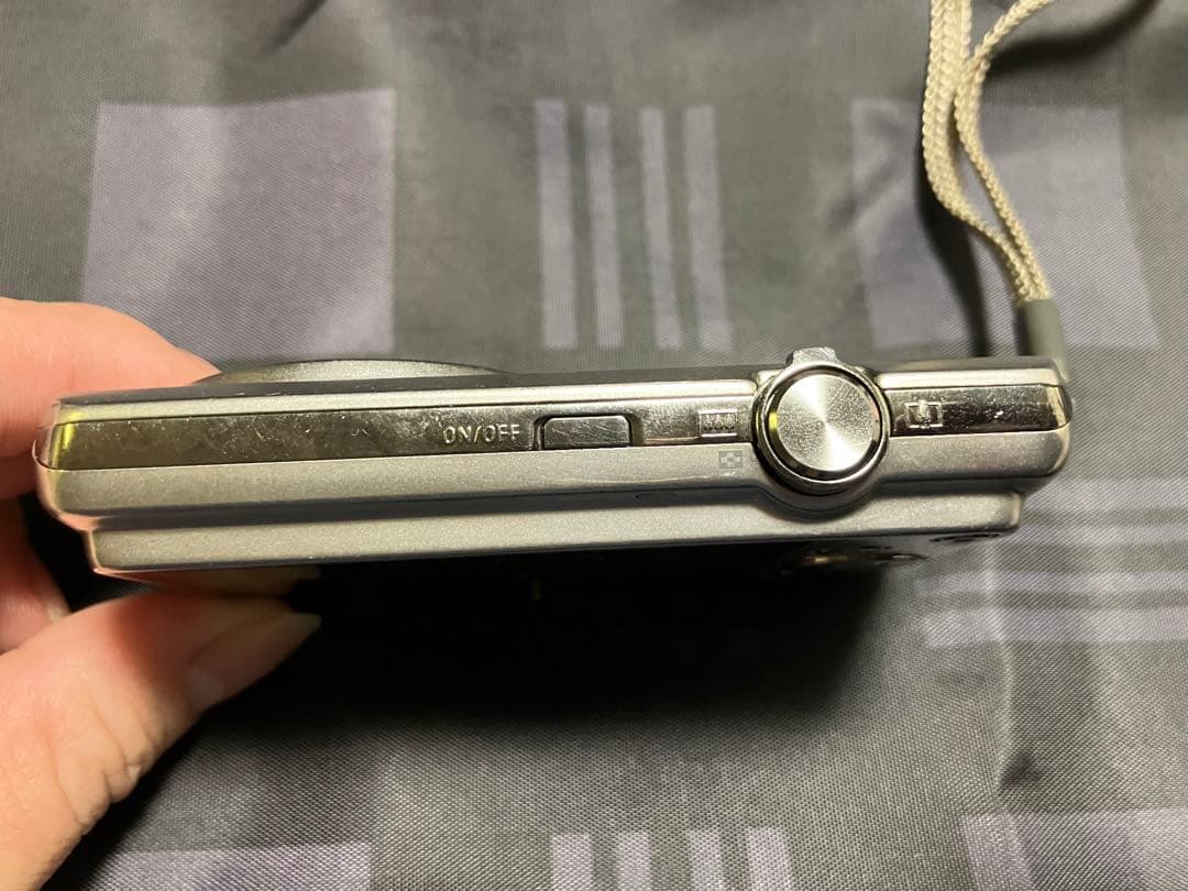 CASIO EXILIM EX-ZS10　デジタルカメラ＊シルバー