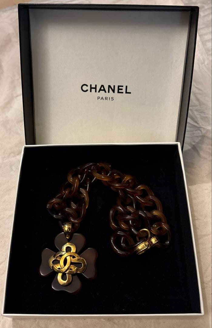 ビンテージシャネルCHANEL ベッ甲カラー クローバーネックレス
