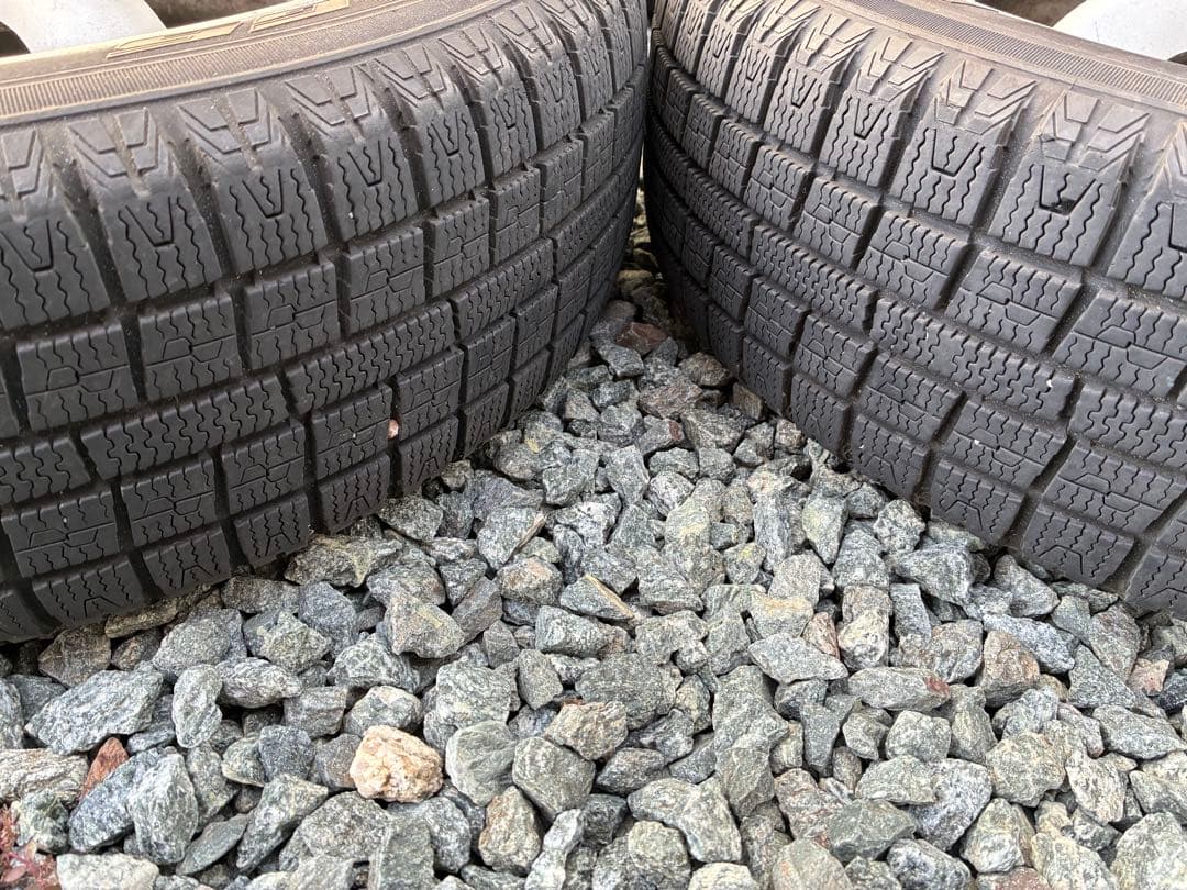 v*7様 ミラジーノ純正　１４インチ