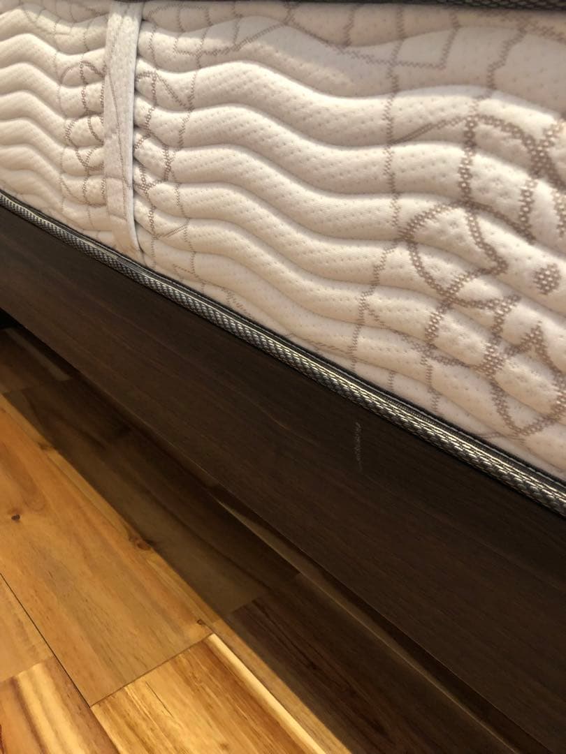 購入者仮決定　Beautyrest Golden Value クイーンマットレス