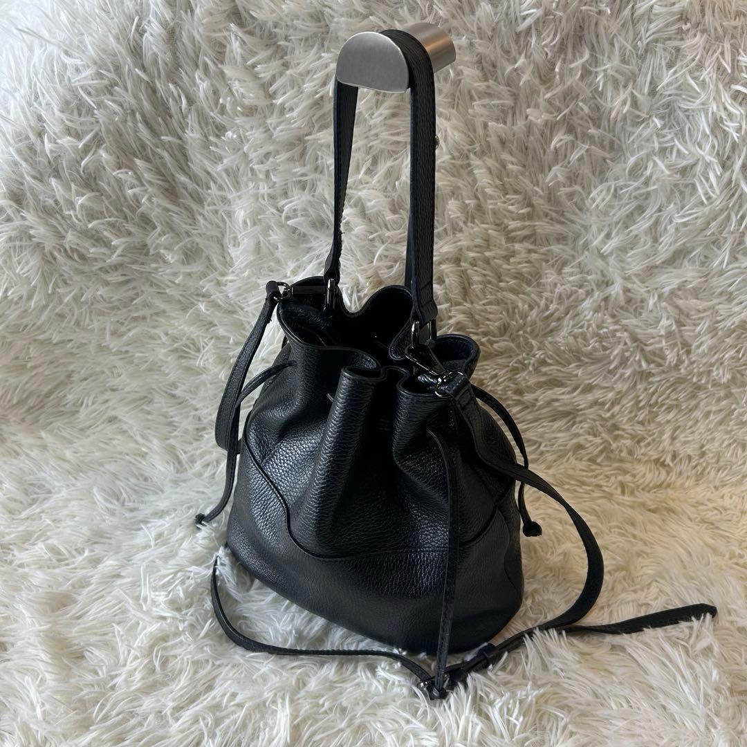 極美品　BEAUTY&YOUTH レザーショルダーバッグ巾着バッグ　黒　2way