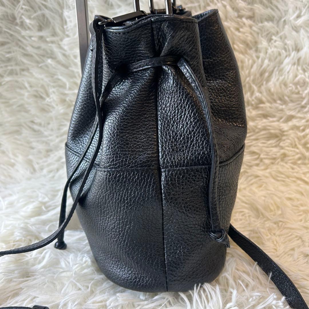 極美品　BEAUTY&YOUTH レザーショルダーバッグ巾着バッグ　黒　2way