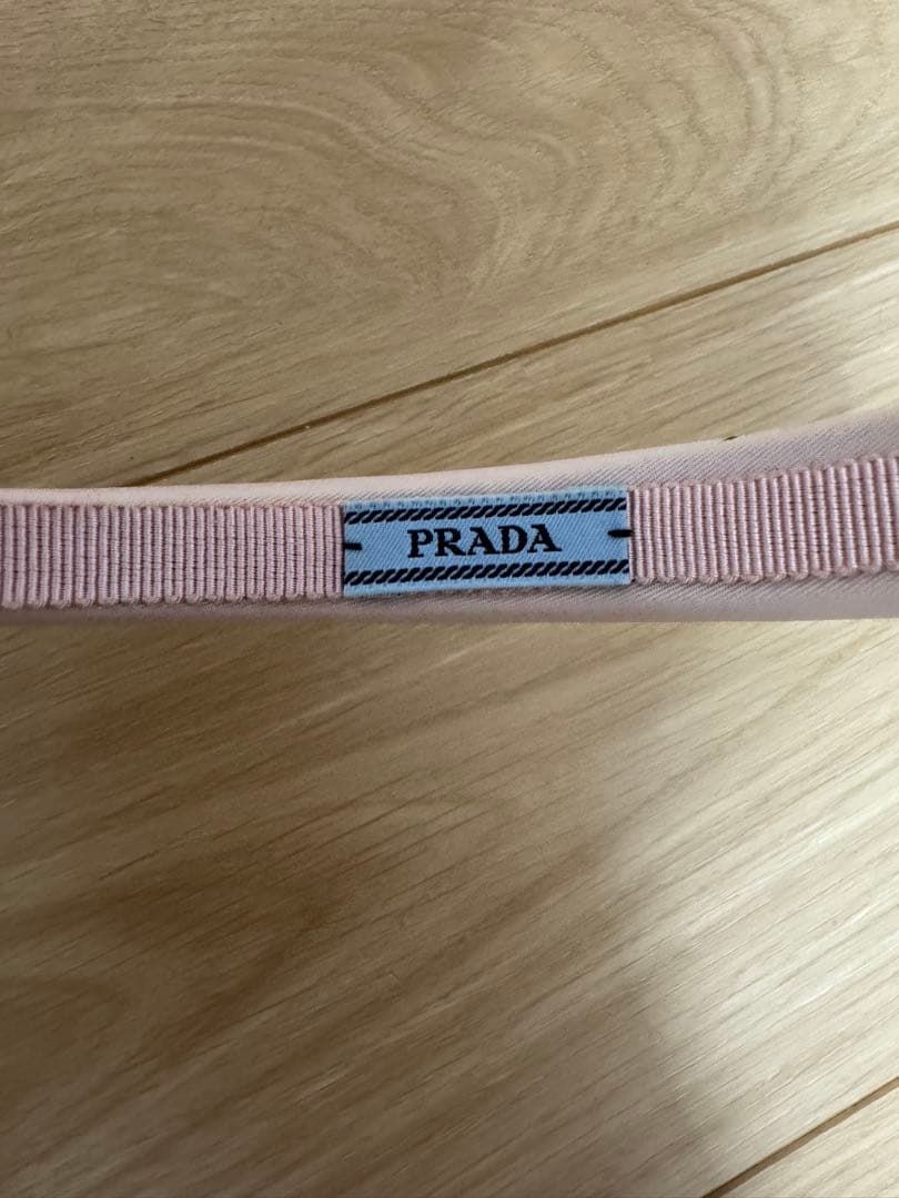 PRADA ピンク ヘアバンド