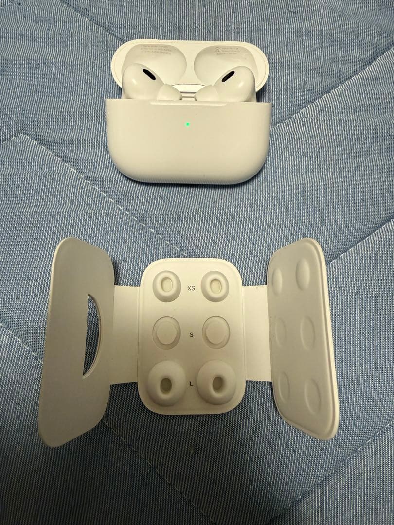 AirPods Pro 2本体 ホワイト イヤーチップ付き