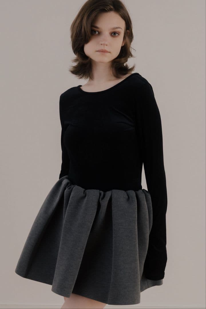 THE TOE Alster Skirt gray Mサイズ