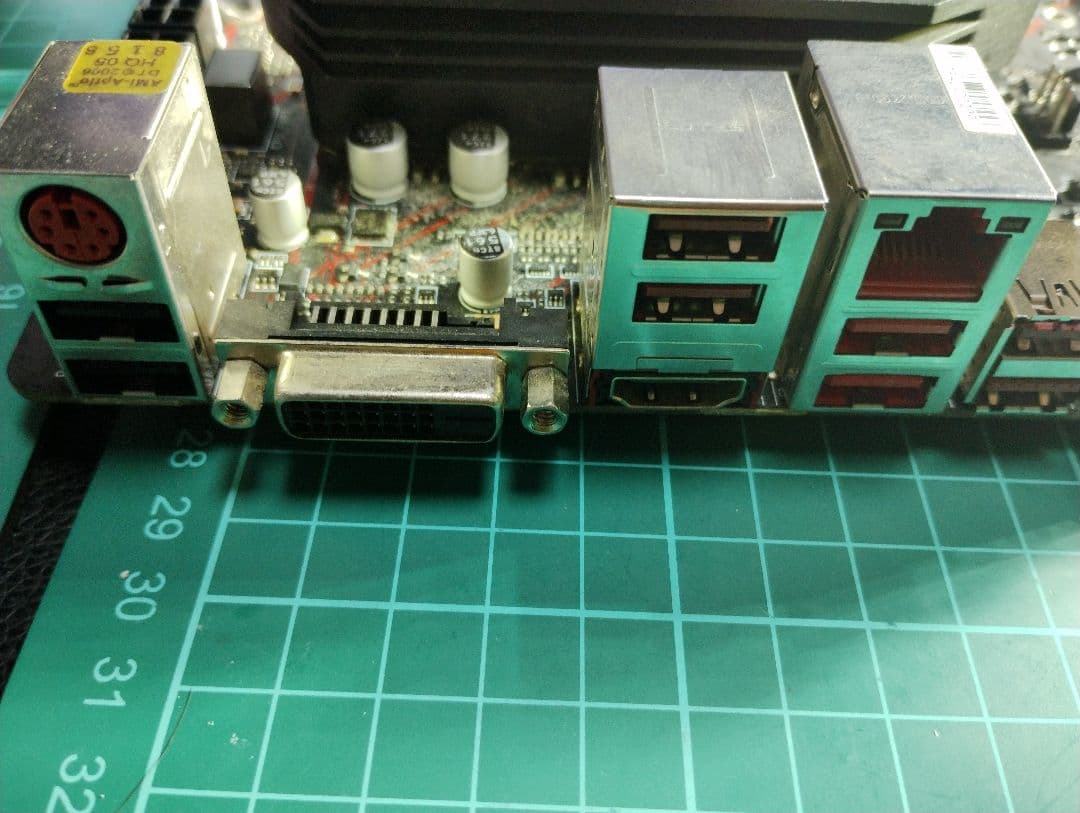 MSI X470 GAMING PLUS ATX ゲーミングマザーボード