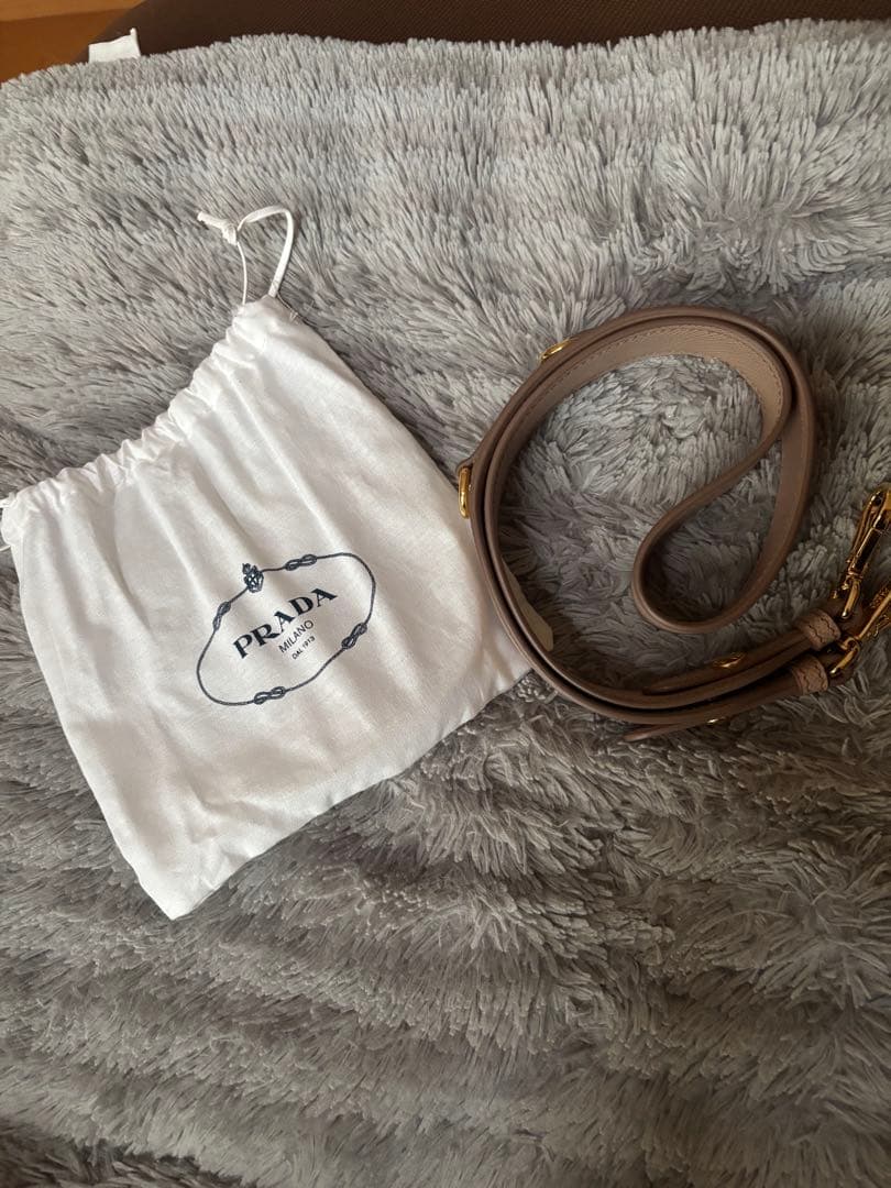 PRADA プラダ　サフィアーノ　モノクローム　 ハンドバッグ