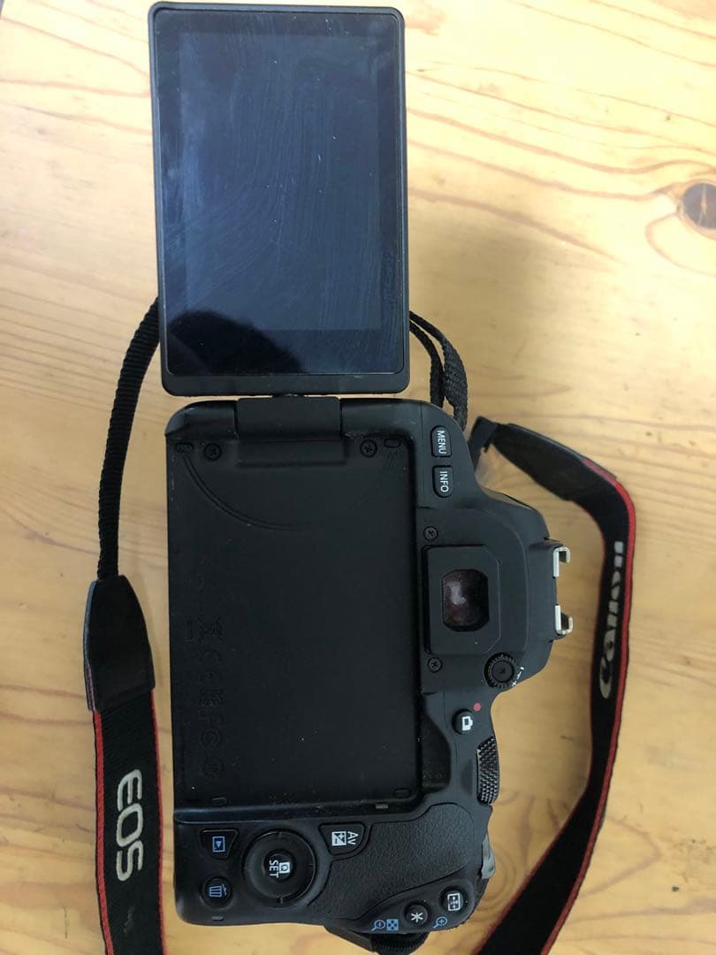 【廃棄予定】【価格交渉可】キャノンのカメラ