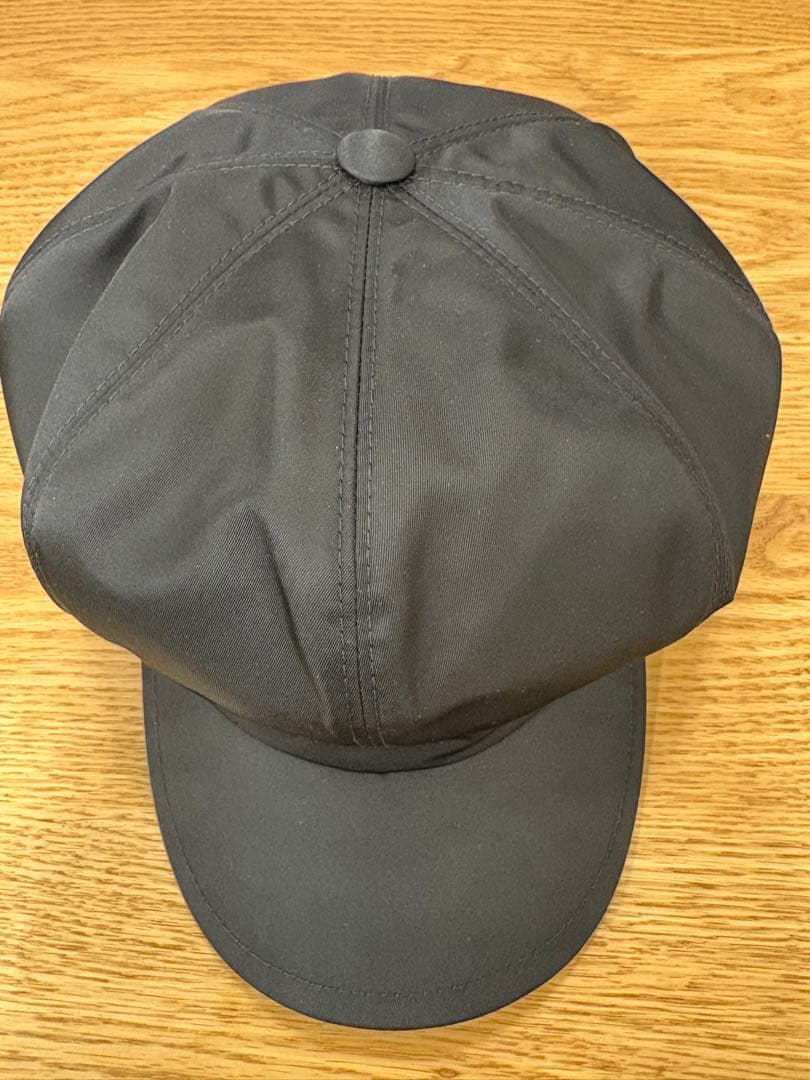 美品 PRADA プラダ　黒 キャスケット サイズ　M 箱付き