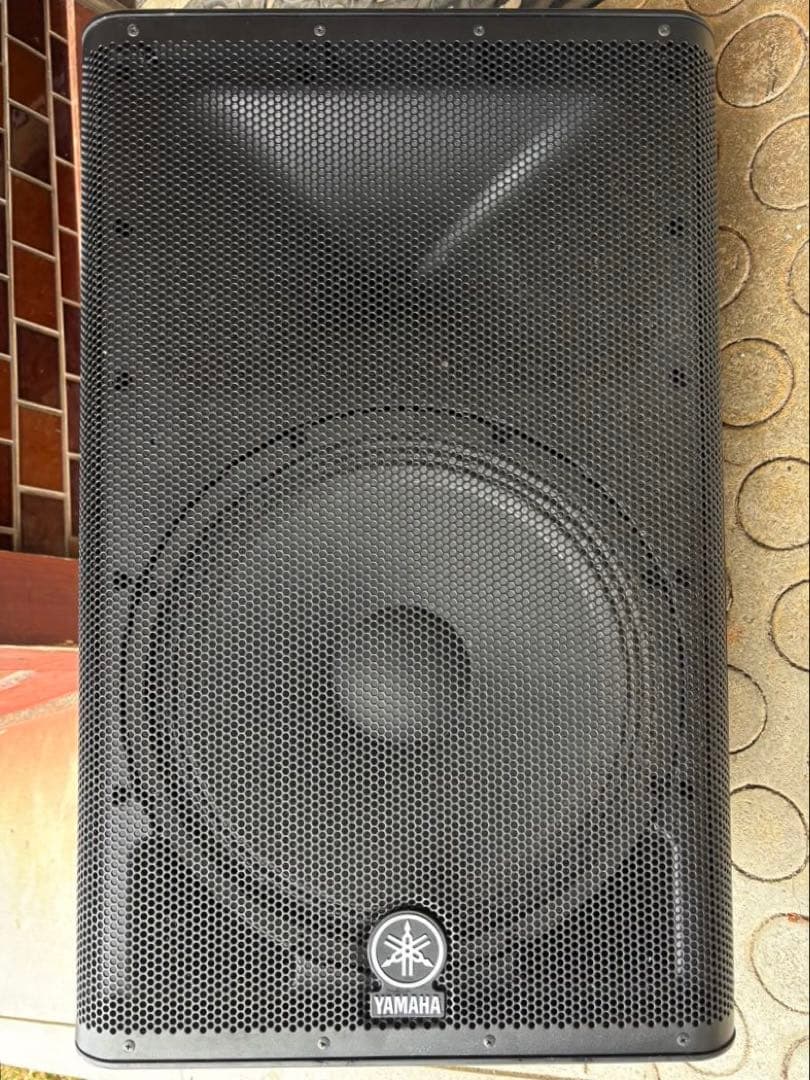 YAMAHA DXR15 パワードスピーカー　生産完了品　中古