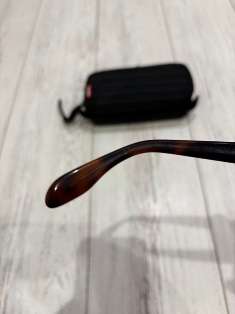 Stussy ブラウン サングラス ケース付き　Naomi