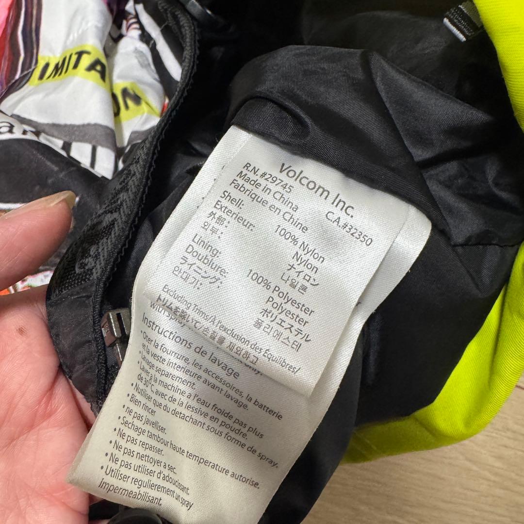 値下げ！　上下セット　ベルト付き　VOLCOM ボルコム　スノーボードウェア