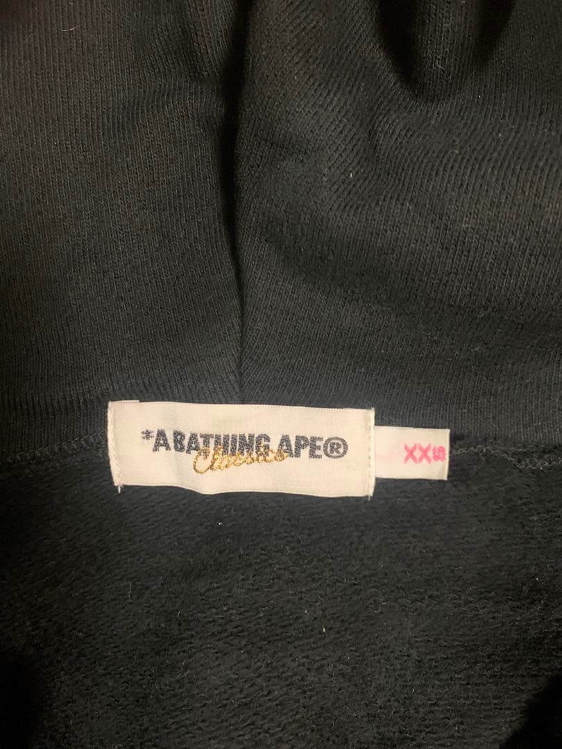 A BATHING APE シャークパーカー