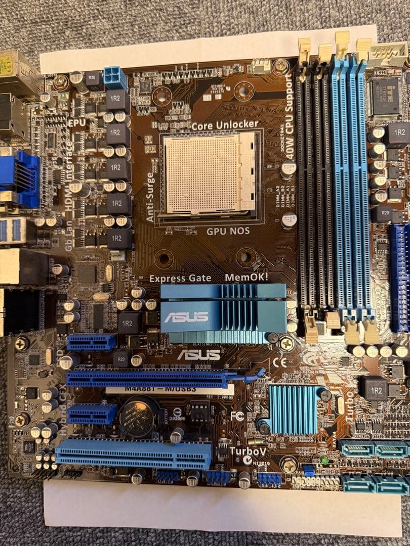 マザーボード、グラボ、CPU、CPUクーラー、メモリセット