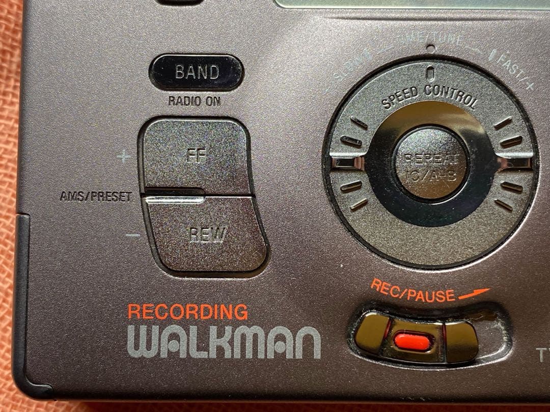 ソニー　カセット型ウォークマン　WM-GX822