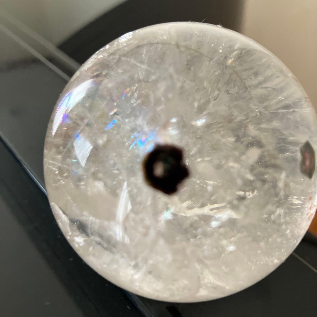 珍！レインボー入り！トルマリンインクォーツ　スフィア　天然石置物　D99